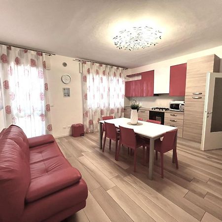 Appartamento 3 Camere Piazza Brescia Lido di Jesolo Esterno foto